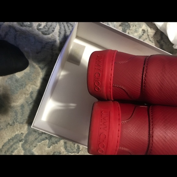 Shoe - Picture 2 of 3